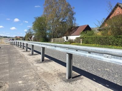 - Nord Profil A/S - 63e0b76a1dc30e5e8c999047a9f4beae 1 - NORD PROFIL A/S LEVERER NYUDVIKLET SMALT AUTOVÆRN TIL VEJDIREKTORATET